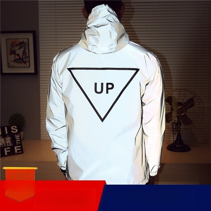 LEDライトアップウィンドブレーカー カップルサイクリング反 - Reflective Running Jacket のレビューと価格