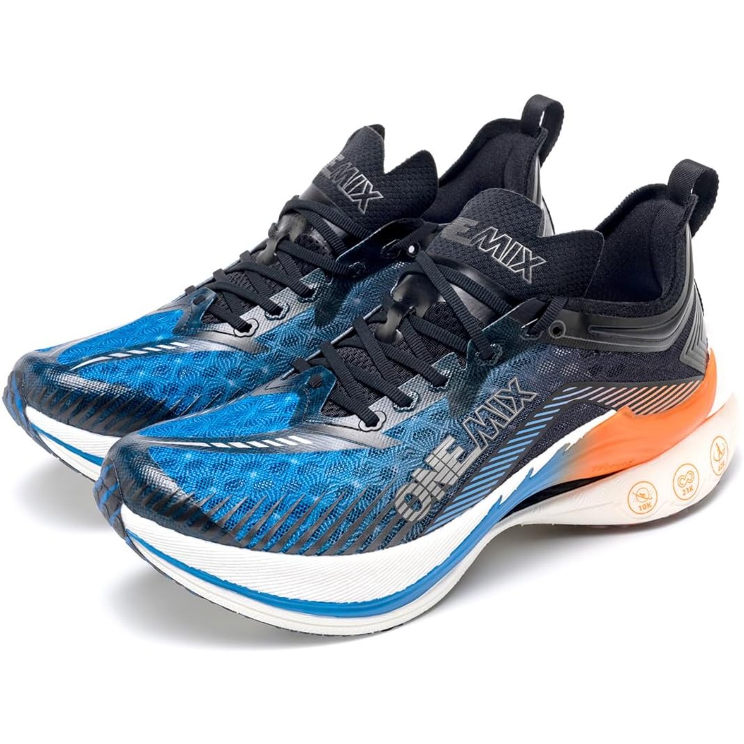 ONEMIX T700 カーボンプレートマラソンランニングレ - Running Z のレビューと価格